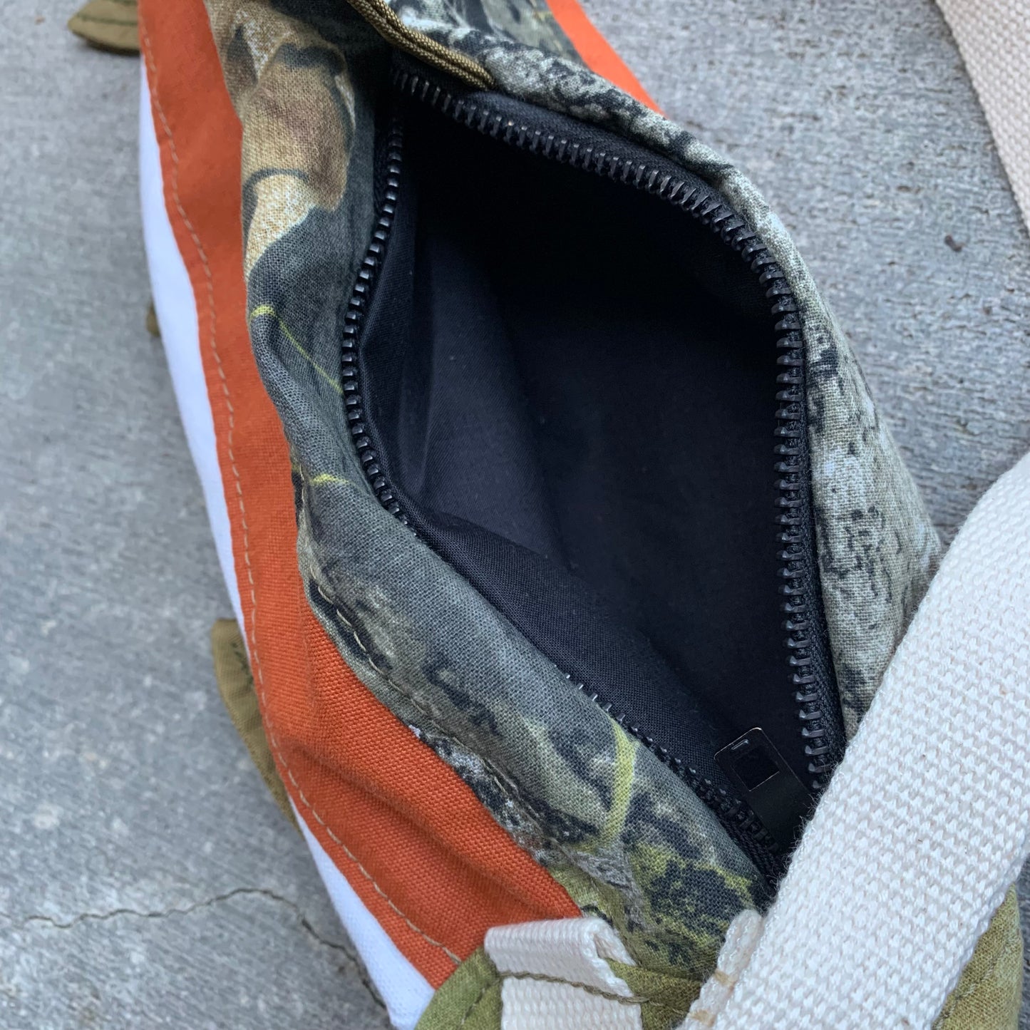 Rainbow Trout Crossbody Bag: Camo